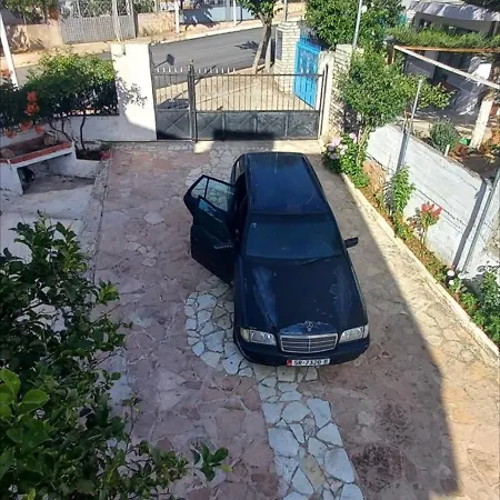 Vladmir Sela شقة فندقية *