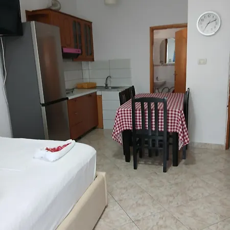 Apart Otel Vladmir Sela